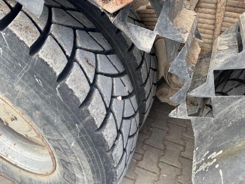 Φορτηγό ανατρεπόμενο Iveco Trakker 410E42, manual pump: φωτογραφία 14