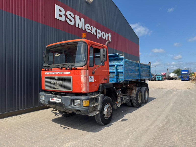 MAN 26.302, 6x6 - Φορτηγό ανατρεπόμενο: φωτογραφία 1 MAN 26.302, 6x6 - Φορτηγό ανατρεπόμενο: φωτογραφία 1
