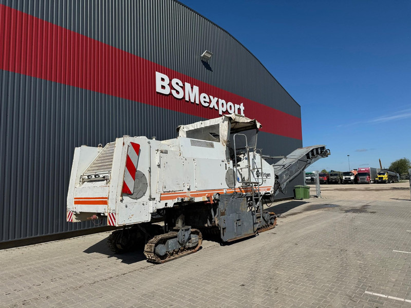 Wirtgen 2000 DC - Μηχανών ασφάλτου: φωτογραφία 1 Wirtgen 2000 DC - Μηχανών ασφάλτου: φωτογραφία 1