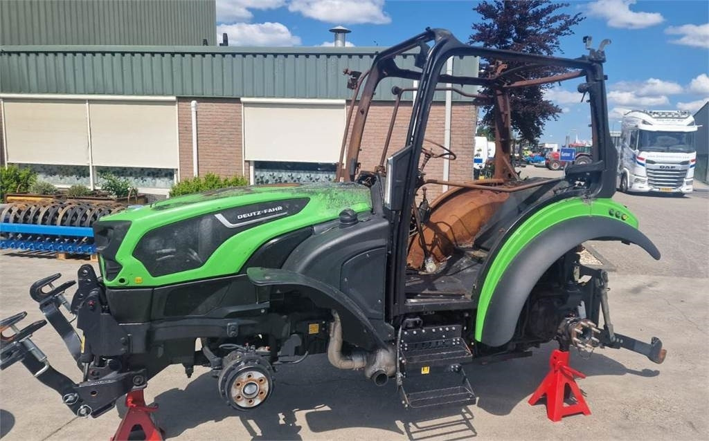 Deutz 5090 DF TTV - Τρακτέρ: φωτογραφία 1 Deutz 5090 DF TTV - Τρακτέρ: φωτογραφία 1