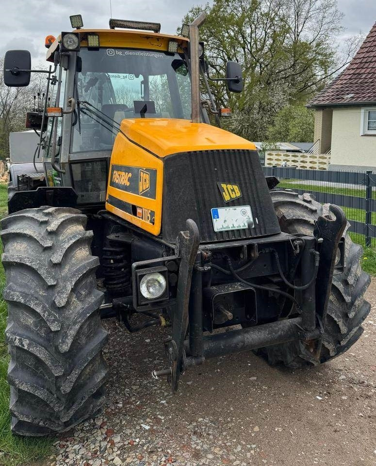 JCB Fastrac 1115 - Τρακτέρ: φωτογραφία 2 JCB Fastrac 1115 - Τρακτέρ: φωτογραφία 2