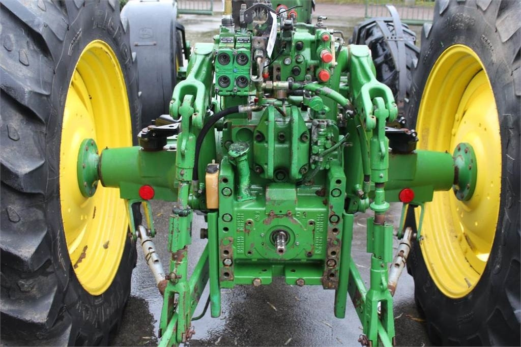 John Deere 6000- 30 4 cyl. - Τρακτέρ: φωτογραφία 3 John Deere 6000- 30 4 cyl. - Τρακτέρ: φωτογραφία 3