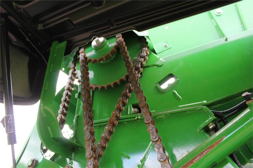 John Deere 990 - Χορτοδετική μηχανή στρόγγυλης μπάλας: φωτογραφία 4 John Deere 990 - Χορτοδετική μηχανή στρόγγυλης μπάλας: φωτογραφία 4