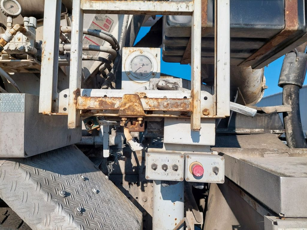 Μπετονιέρα αντλία Mercedes-Benz Actros 4141 BB Putzmeister M24-3: φωτογραφία 14 Μπετονιέρα αντλία Mercedes-Benz Actros 4141 BB Putzmeister M24-3: φωτογραφία 14