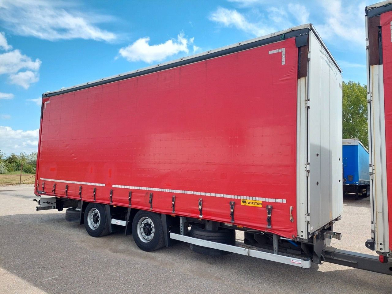 Wielton PC2K tandem Durchbar - Τρέιλερ κουρτίνα: φωτογραφία 2 Wielton PC2K tandem Durchbar - Τρέιλερ κουρτίνα: φωτογραφία 2