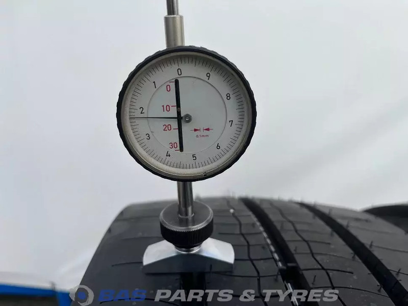 Bridgestone Bridgestone 265/70R17.5 Duravis R-Steer002 138/136 M M+S 3PMSF gebruikte set - Ελαστικό για Φορτηγό: φωτογραφία 3 Bridgestone Bridgestone 265/70R17.5 Duravis R-Steer002 138/136 M M+S 3PMSF gebruikte set - Ελαστικό για Φορτηγό: φωτογραφία 3