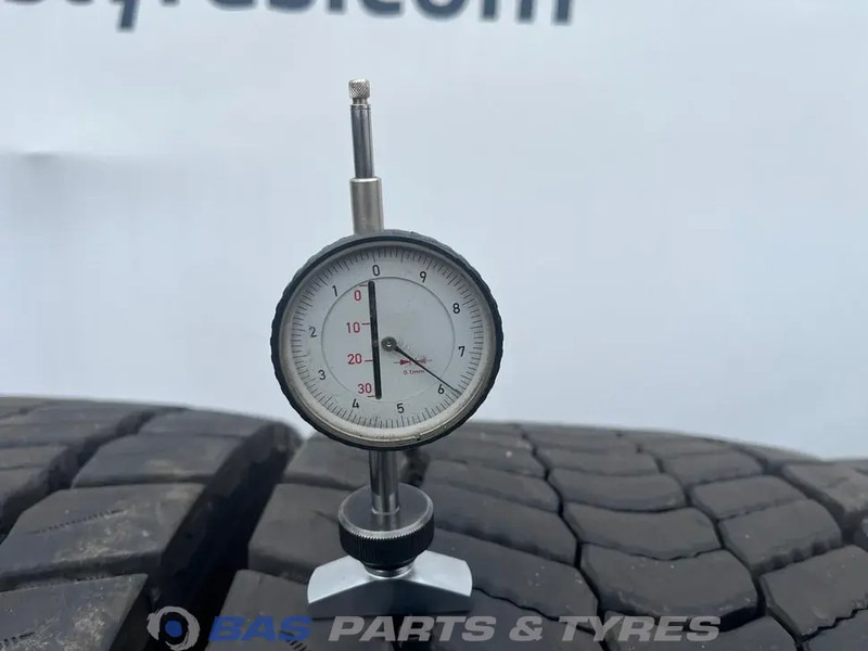 Continental Continental 315/70R22.5 Hybrid HD5 154/150 M+S 3PMSF gebruikte set - Ελαστικό για Φορτηγό: φωτογραφία 3 Continental Continental 315/70R22.5 Hybrid HD5 154/150 M+S 3PMSF gebruikte set - Ελαστικό για Φορτηγό: φωτογραφία 3
