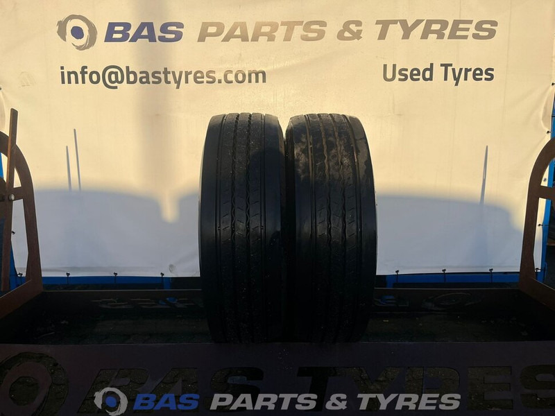Continental Continental 315/70R22.5 Hybrid HS3+ 156/150 M+S 3PMSF gebruikte set - Ελαστικό για Φορτηγό: φωτογραφία 1 Continental Continental 315/70R22.5 Hybrid HS3+ 156/150 M+S 3PMSF gebruikte set - Ελαστικό για Φορτηγό: φωτογραφία 1
