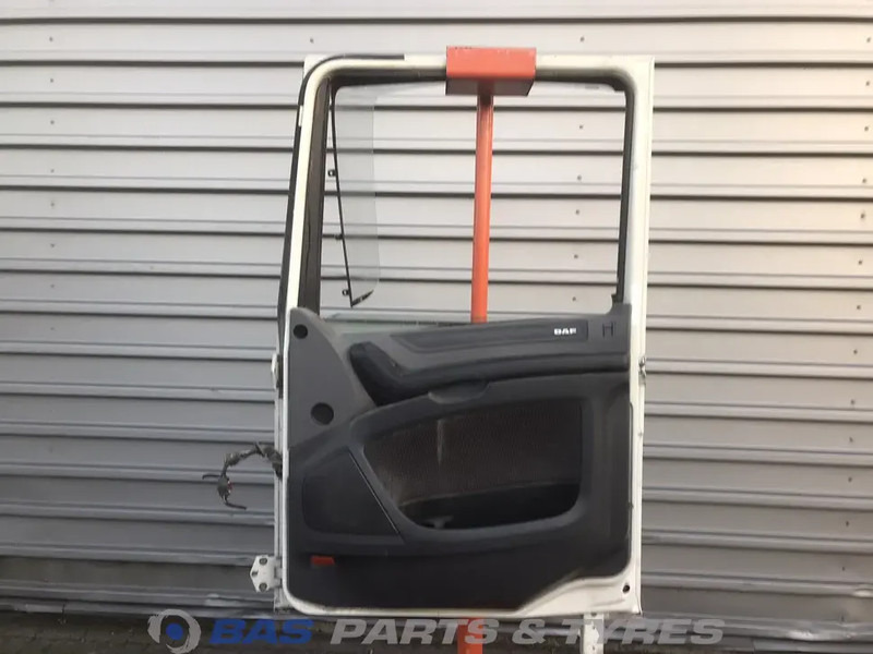 DAF XF106 Portier Rechts DAF 1881863 - Πόρτα και ανταλλακτικά για Φορτηγό: φωτογραφία 2 DAF XF106 Portier Rechts DAF 1881863 - Πόρτα και ανταλλακτικά για Φορτηγό: φωτογραφία 2