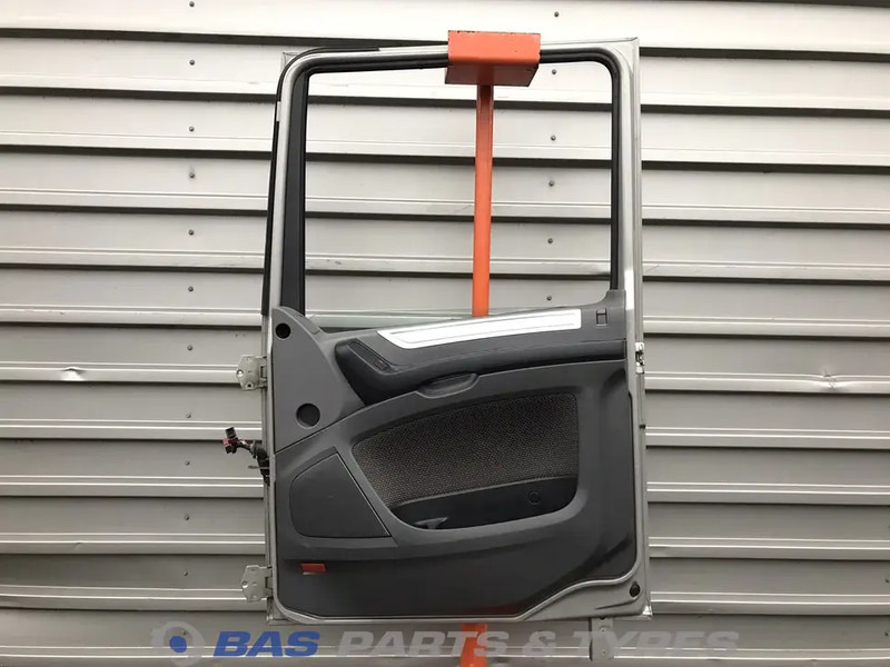 DAF XF106 Portier Rechts DAF 1881863 - Πόρτα και ανταλλακτικά για Φορτηγό: φωτογραφία 2 DAF XF106 Portier Rechts DAF 1881863 - Πόρτα και ανταλλακτικά για Φορτηγό: φωτογραφία 2