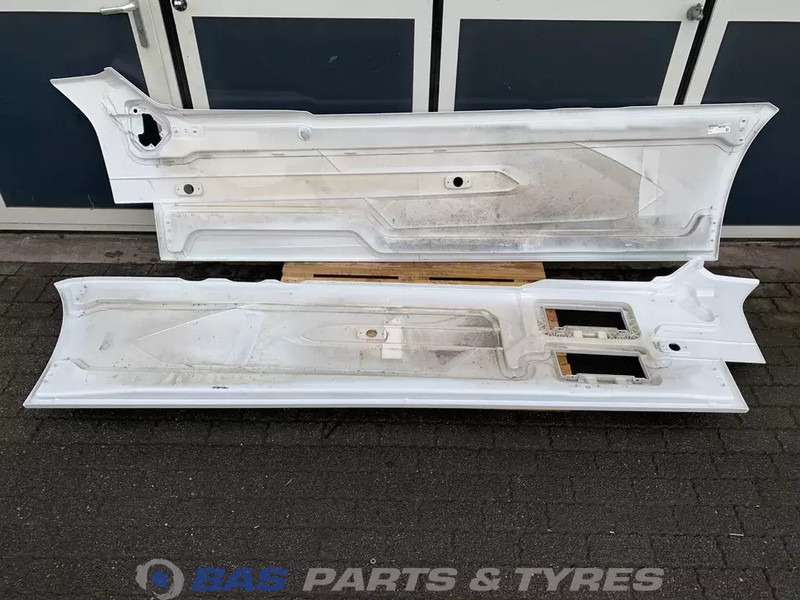 DAF XG - Αμάξωμα και εξωτερικό για Φορτηγό: φωτογραφία 4 DAF XG - Αμάξωμα και εξωτερικό για Φορτηγό: φωτογραφία 4