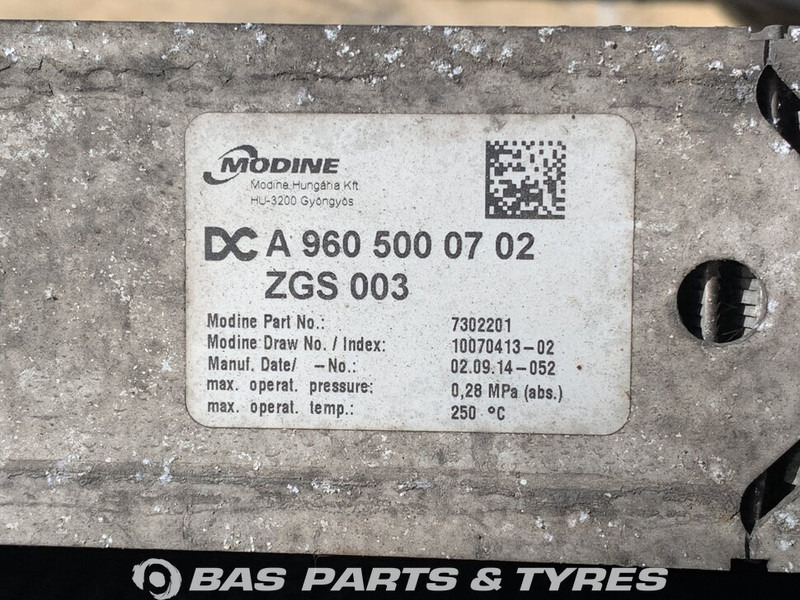 Mercedes-Benz Antos MP4 Koelerpakket Mercedes OM936LA 320 A 960 500 29 01 - Ψυγείο αυτοκίνητο για Φορτηγό: φωτογραφία 3 Mercedes-Benz Antos MP4 Koelerpakket Mercedes OM936LA 320 A 960 500 29 01 - Ψυγείο αυτοκίνητο για Φορτηγό: φωτογραφία 3