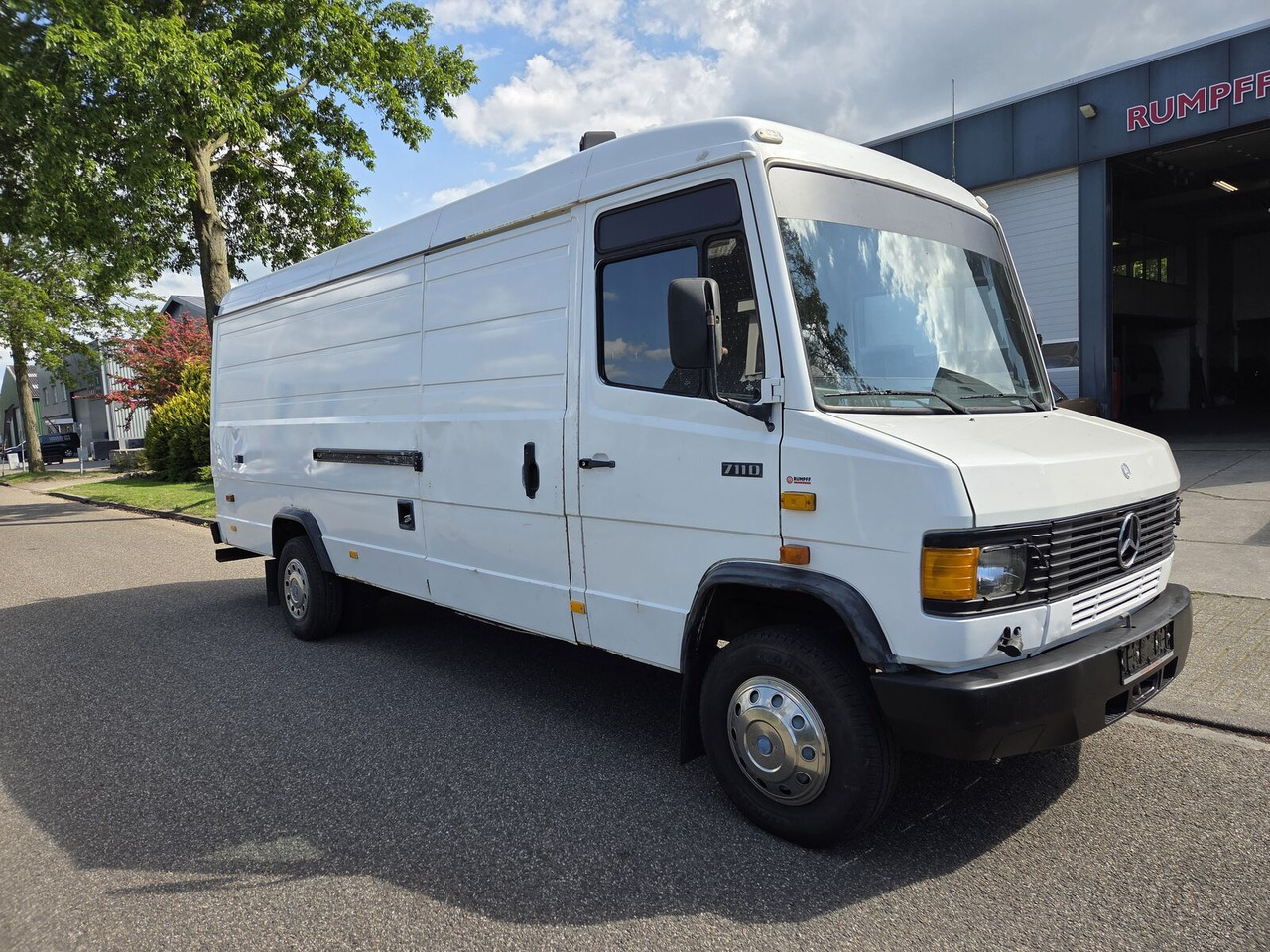 Mercedes-Benz 711D Vario Ecovan (1986) gesloten bestelwagen - Βαν: φωτογραφία 3 Mercedes-Benz 711D Vario Ecovan (1986) gesloten bestelwagen - Βαν: φωτογραφία 3
