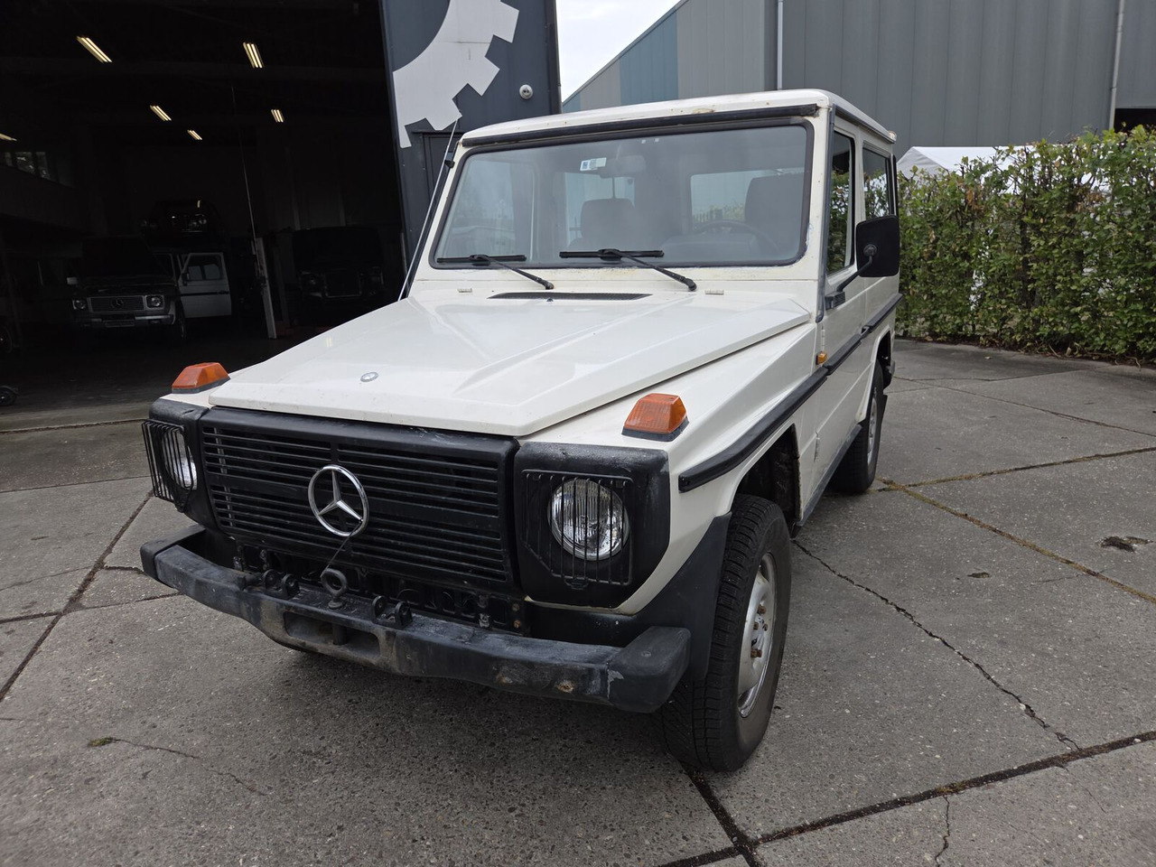 Mercedes-Benz G-klasse 230GE 1985 SUV - SUV: φωτογραφία 2 Mercedes-Benz G-klasse 230GE 1985 SUV - SUV: φωτογραφία 2