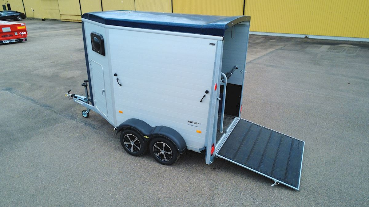 Humbaur Notos Alu - Τρέιλερ μεταφοράς αλόγων: φωτογραφία 1 Humbaur Notos Alu - Τρέιλερ μεταφοράς αλόγων: φωτογραφία 1