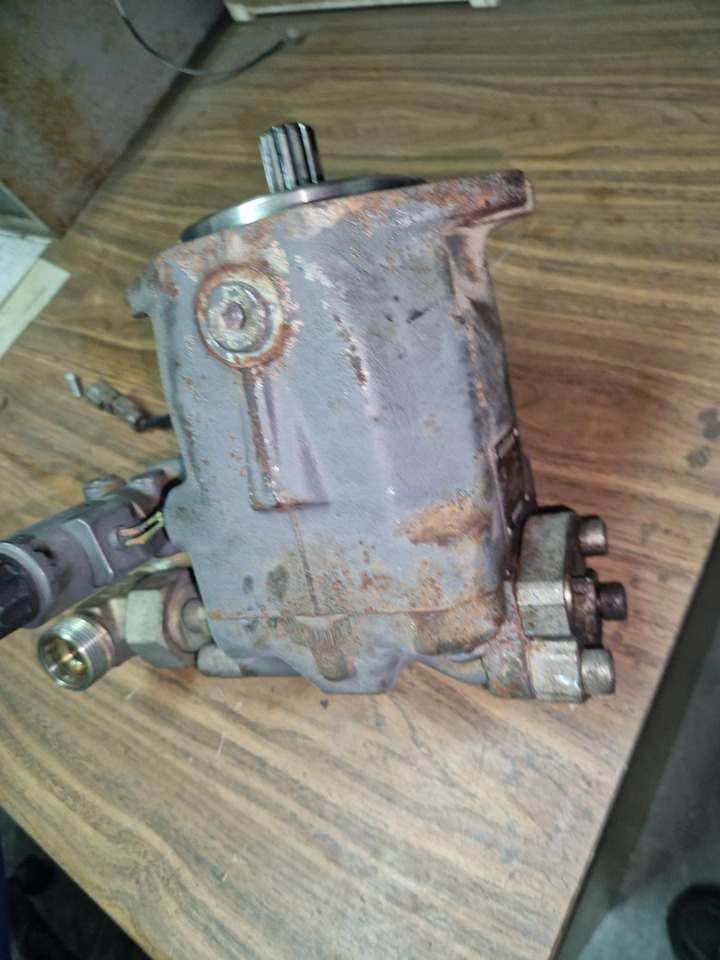 BOMBA DE VENTILADOR LIEBHERR R934B - Υδραυλική αντλία για Κατασκευή μηχανήματα: φωτογραφία 2 BOMBA DE VENTILADOR LIEBHERR R934B - Υδραυλική αντλία για Κατασκευή μηχανήματα: φωτογραφία 2