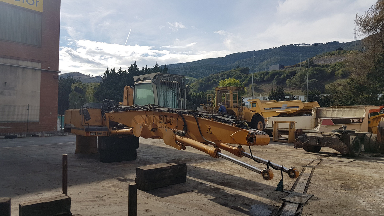 LIEBHERR A904C S/N: WLHZ044ZHZK023635 (2005) - Κατασκευή μηχανήματα: φωτογραφία 1 LIEBHERR A904C S/N: WLHZ044ZHZK023635 (2005) - Κατασκευή μηχανήματα: φωτογραφία 1