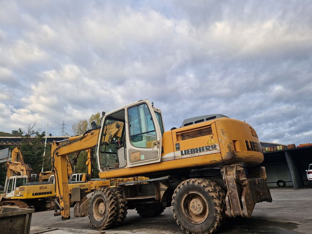LIEBHERR A904C - Τροχοφόρος εκσκαφέας: φωτογραφία 2 LIEBHERR A904C - Τροχοφόρος εκσκαφέας: φωτογραφία 2