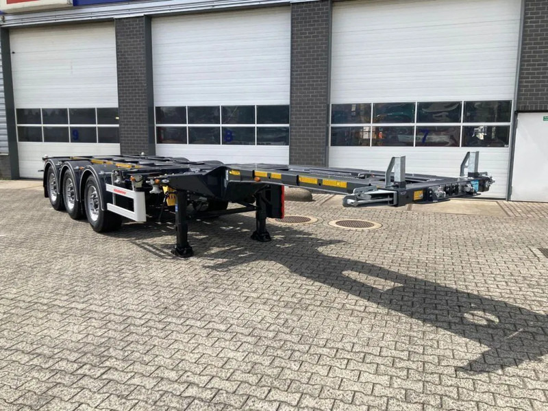 Kässbohrer SHG AVMH / 45 - 12 / 27 - Multi uitschuifbaar chassis -> 20"/30"/40"/45" - Επικαθήμενο μεταφοράς εμπορευματοκιβωτίων/ Κινητό αμάξωμα: φωτογραφία 4 Kässbohrer SHG AVMH / 45 - 12 / 27 - Multi uitschuifbaar chassis -> 20"/30"/40"/45" - Επικαθήμενο μεταφοράς εμπορευματοκιβωτίων/ Κινητό αμάξωμα: φωτογραφία 4