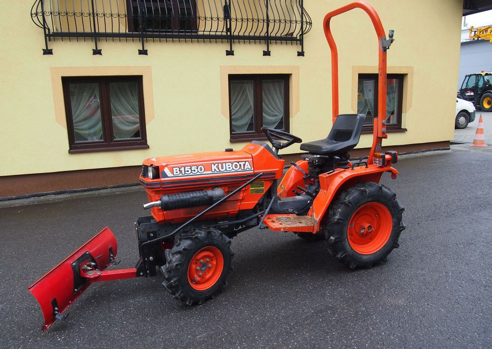 Ciągnik Kubota B1550 1994 traktorek KUBOTA 4x4 19KM - Τρακτέρ: φωτογραφία 4 Ciągnik Kubota B1550 1994 traktorek KUBOTA 4x4 19KM - Τρακτέρ: φωτογραφία 4