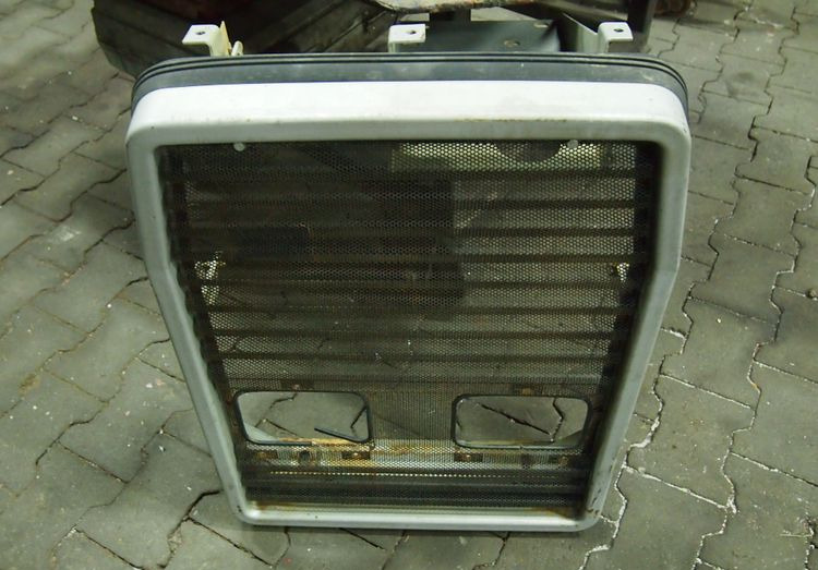 Części do Ciągnika Massey Ferguson MF 3000, 6000  Przedni grill maskę do Massey Ferguson serii 3000, 3100. 
z lampami - Μάσκα ψυγείου για Γεωργικά μηχανήματα: φωτογραφία 3 Części do Ciągnika Massey Ferguson MF 3000, 6000  Przedni grill maskę do Massey Ferguson serii 3000, 3100. 
z lampami - Μάσκα ψυγείου για Γεωργικά μηχανήματα: φωτογραφία 3