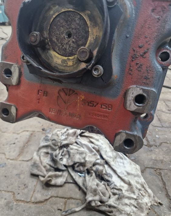 Części do Ciągnika New Holland NH TM, M Kompletna Obudowa WOM New Holland TM120,TM130,TM140,TM155,Case MXM 120, - Μετάδοσης κίνησης για Γεωργικά μηχανήματα: φωτογραφία 4 Części do Ciągnika New Holland NH TM, M Kompletna Obudowa WOM New Holland TM120,TM130,TM140,TM155,Case MXM 120, - Μετάδοσης κίνησης για Γεωργικά μηχανήματα: φωτογραφία 4