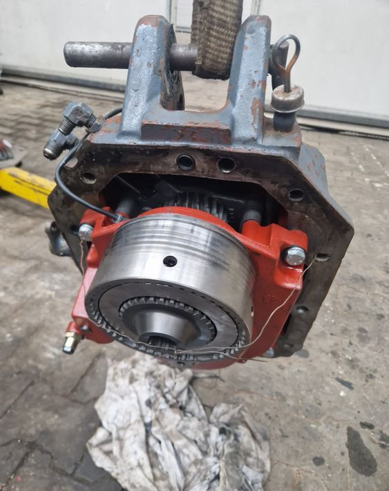 Części do Ciągnika New Holland NH TM, M Kompletna Obudowa WOM New Holland TM120,TM130,TM140,TM155,Case MXM 120, - Μετάδοσης κίνησης για Γεωργικά μηχανήματα: φωτογραφία 2 Części do Ciągnika New Holland NH TM, M Kompletna Obudowa WOM New Holland TM120,TM130,TM140,TM155,Case MXM 120, - Μετάδοσης κίνησης για Γεωργικά μηχανήματα: φωτογραφία 2