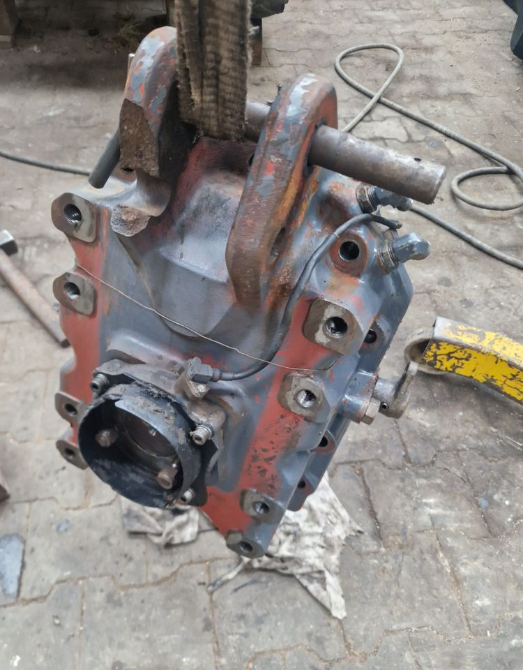 Części do Ciągnika New Holland NH TM, M Kompletna Obudowa WOM New Holland TM120,TM130,TM140,TM155,Case MXM 120, - Μετάδοσης κίνησης για Γεωργικά μηχανήματα: φωτογραφία 1 Części do Ciągnika New Holland NH TM, M Kompletna Obudowa WOM New Holland TM120,TM130,TM140,TM155,Case MXM 120, - Μετάδοσης κίνησης για Γεωργικά μηχανήματα: φωτογραφία 1