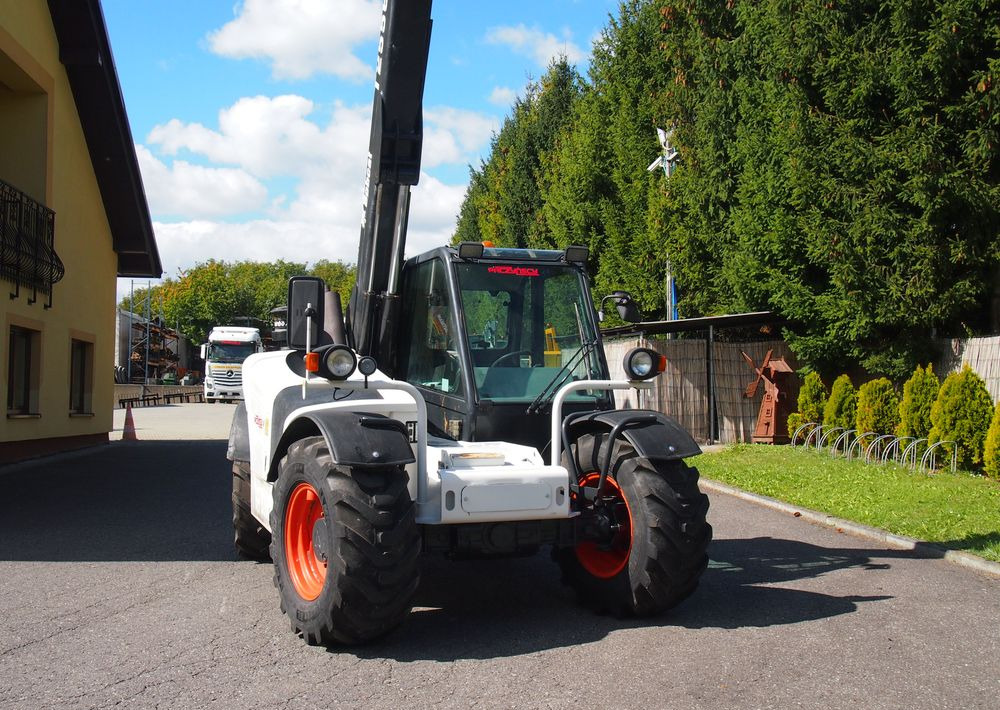 Leasing Ładowarka teleskopowa Bobcat T2556 2005 Ładowarka teleskopowa BOBCAT Ładowarka teleskopowa Bobcat T2556 2005 Ładowarka teleskopowa BOBCAT: φωτογραφία 18 Leasing Ładowarka teleskopowa Bobcat T2556 2005 Ładowarka teleskopowa BOBCAT Ładowarka teleskopowa Bobcat T2556 2005 Ładowarka teleskopowa BOBCAT: φωτογραφία 18