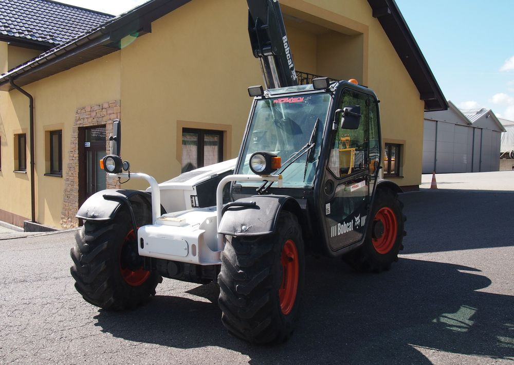 Leasing Ładowarka teleskopowa Bobcat T2556 2005 Ładowarka teleskopowa BOBCAT Ładowarka teleskopowa Bobcat T2556 2005 Ładowarka teleskopowa BOBCAT: φωτογραφία 12 Leasing Ładowarka teleskopowa Bobcat T2556 2005 Ładowarka teleskopowa BOBCAT Ładowarka teleskopowa Bobcat T2556 2005 Ładowarka teleskopowa BOBCAT: φωτογραφία 12