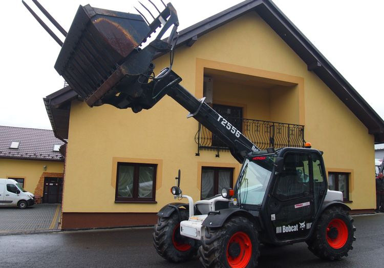 Ładowarka teleskopowa Bobcat T2556 2005 Ładowarka teleskopowa BOBCAT - Τηλεσκοπικός φορτωτής: φωτογραφία 1 Ładowarka teleskopowa Bobcat T2556 2005 Ładowarka teleskopowa BOBCAT - Τηλεσκοπικός φορτωτής: φωτογραφία 1