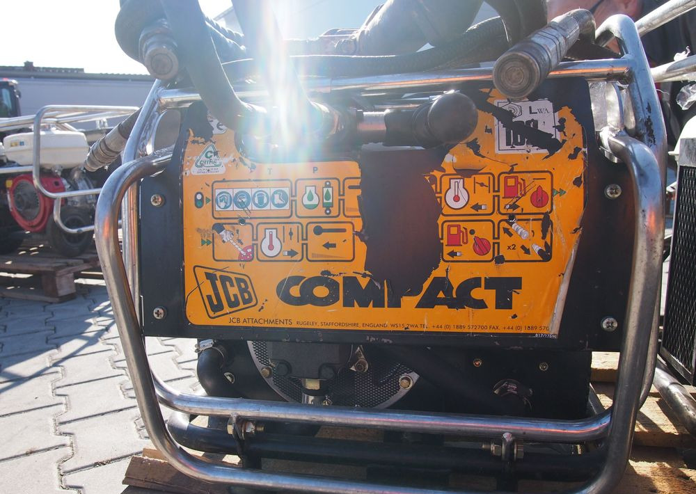 Młot hydraulczny wyburzeniowy JCB COMPACT 2010 Agregat hydrauliczny do młota wyburzeniowego JCB - Εξοπλισμού κατασκευών: φωτογραφία 3 Młot hydraulczny wyburzeniowy JCB COMPACT 2010 Agregat hydrauliczny do młota wyburzeniowego JCB - Εξοπλισμού κατασκευών: φωτογραφία 3