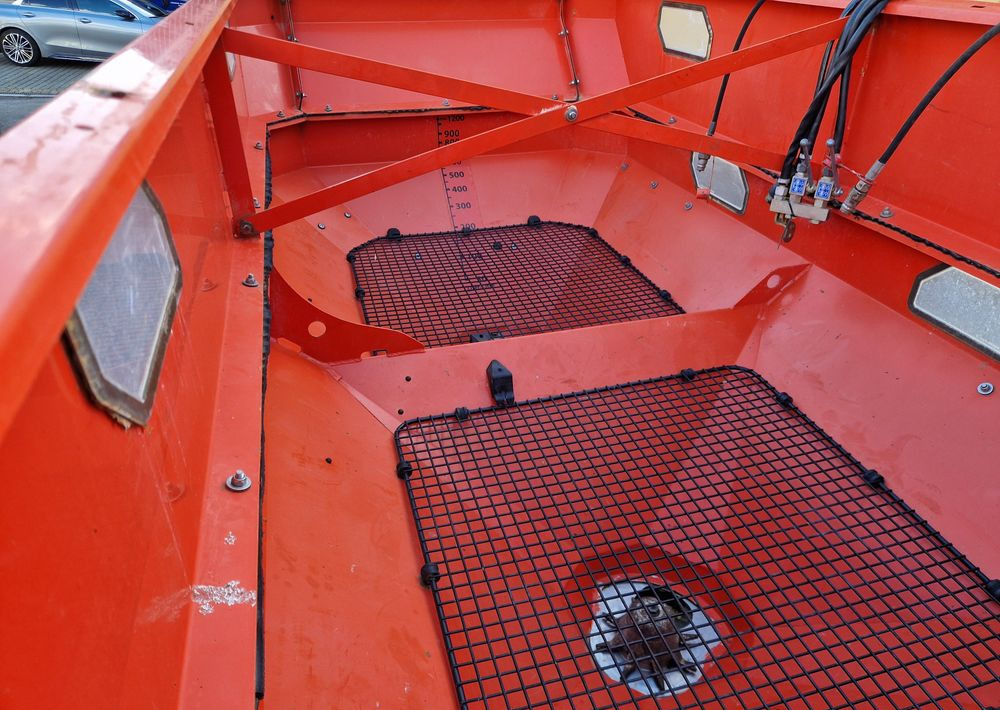 Λιπασματοδιανομέας Rozsiewacz nawozów Kuhn AXIS 30,1 2008 Rozsiewacz KUHN RAUCH: φωτογραφία 9 Λιπασματοδιανομέας Rozsiewacz nawozów Kuhn AXIS 30,1 2008 Rozsiewacz KUHN RAUCH: φωτογραφία 9