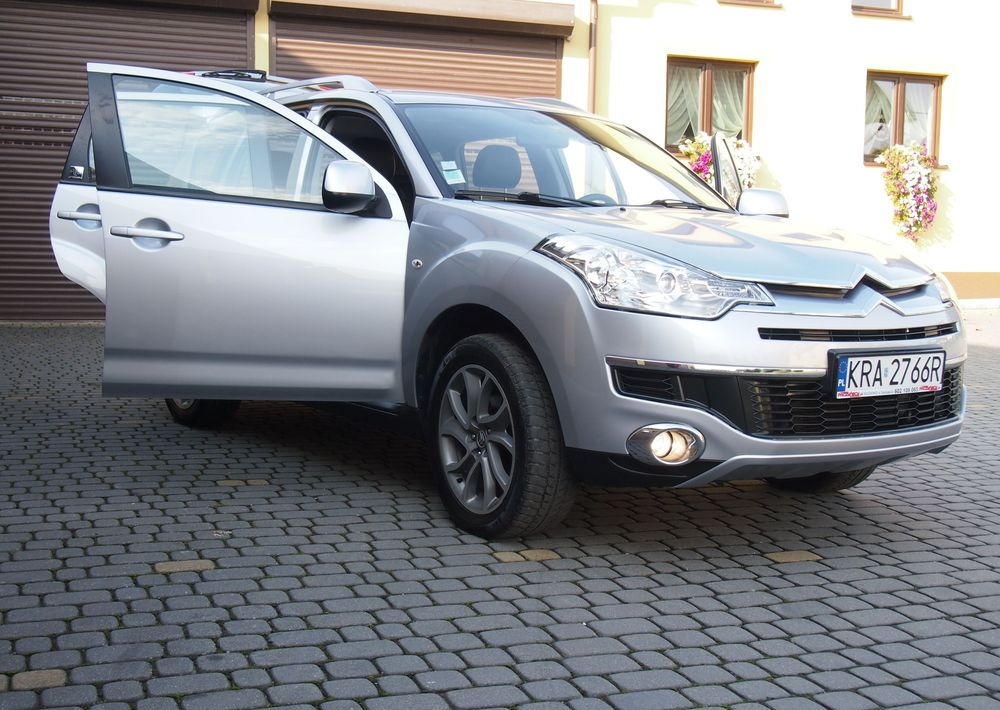 Samochód Citroen C-Crosser 2.2 HDI 2010 Samochód osobowy SUW 4x4 - Αυτοκίνητο: φωτογραφία 3 Samochód Citroen C-Crosser 2.2 HDI 2010 Samochód osobowy SUW 4x4 - Αυτοκίνητο: φωτογραφία 3