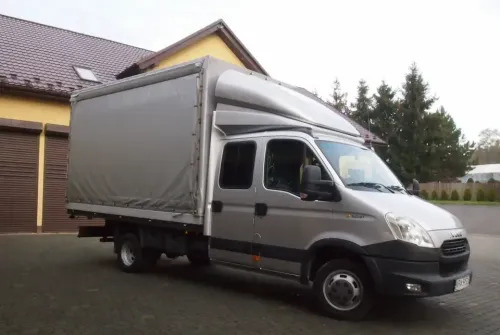 Samochód Iveco Daily 35c21 2012 DMC 3,5T DOKA dubel kabina - Επαγγελματικό αυτοκίνητο με μουσαμά, Διπλοκάμπινο ελαφρύ επαγγελματικό: φωτογραφία 1 Samochód Iveco Daily 35c21 2012 DMC 3,5T DOKA dubel kabina - Επαγγελματικό αυτοκίνητο με μουσαμά, Διπλοκάμπινο ελαφρύ επαγγελματικό: φωτογραφία 1