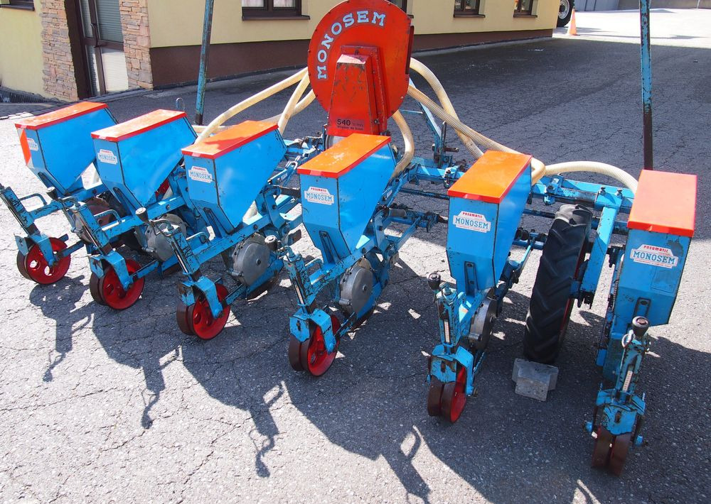Siewnik Monosem do kukurydzy ,buraków i słonecznika - Σπαρτική μηχανή ακριβείας: φωτογραφία 5 Siewnik Monosem do kukurydzy ,buraków i słonecznika - Σπαρτική μηχανή ακριβείας: φωτογραφία 5