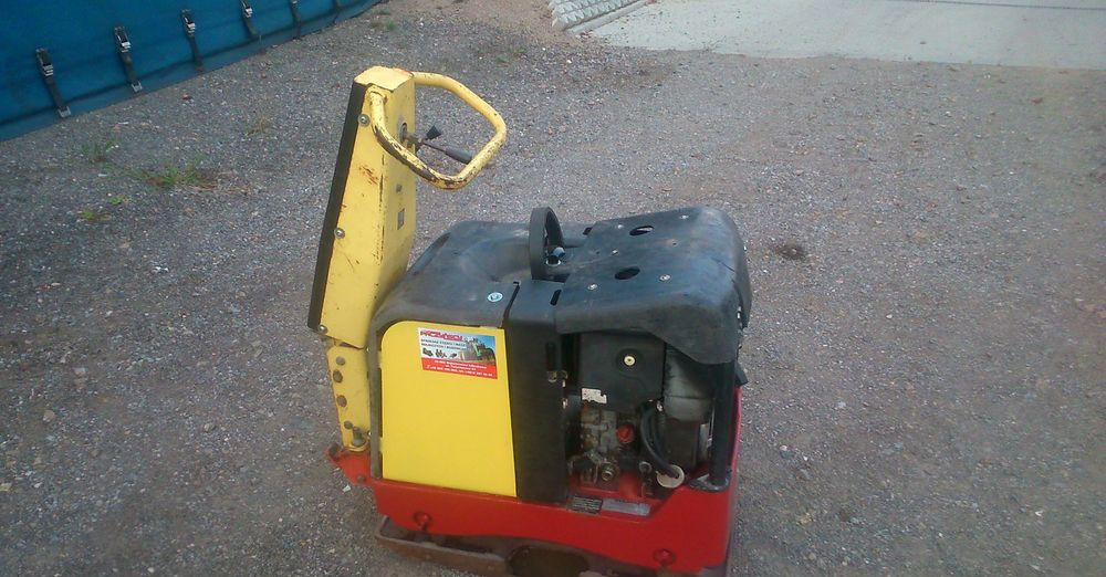 Ubijarka Dynapac LH 300 2006 - Δονητική πλάκα: φωτογραφία 2 Ubijarka Dynapac LH 300 2006 - Δονητική πλάκα: φωτογραφία 2