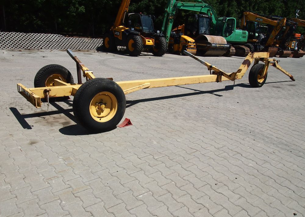 Wózek do kombajnu New Holland 3 kołowy Wózek pod heder do kombajnu - Θεριζοαλωνιστική μηχανή - κεφαλή ρυμουλκούμενο: φωτογραφία 1 Wózek do kombajnu New Holland 3 kołowy Wózek pod heder do kombajnu - Θεριζοαλωνιστική μηχανή - κεφαλή ρυμουλκούμενο: φωτογραφία 1