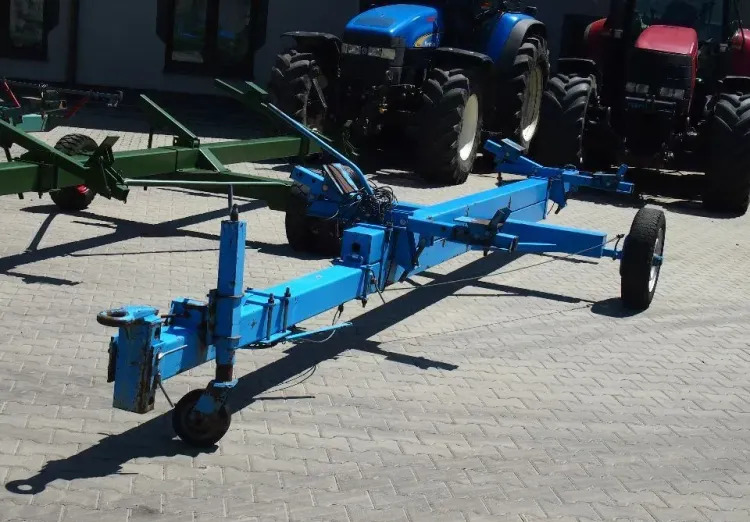 Wózek do kombajnu pod heder do zboża - Θεριζοαλωνιστική μηχανή - κεφαλή ρυμουλκούμενο: φωτογραφία 3 Wózek do kombajnu pod heder do zboża - Θεριζοαλωνιστική μηχανή - κεφαλή ρυμουλκούμενο: φωτογραφία 3