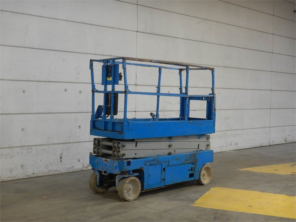 Genie GS2032 - Ψαλιδωτό ανυψωτικό: φωτογραφία 4 Genie GS2032 - Ψαλιδωτό ανυψωτικό: φωτογραφία 4