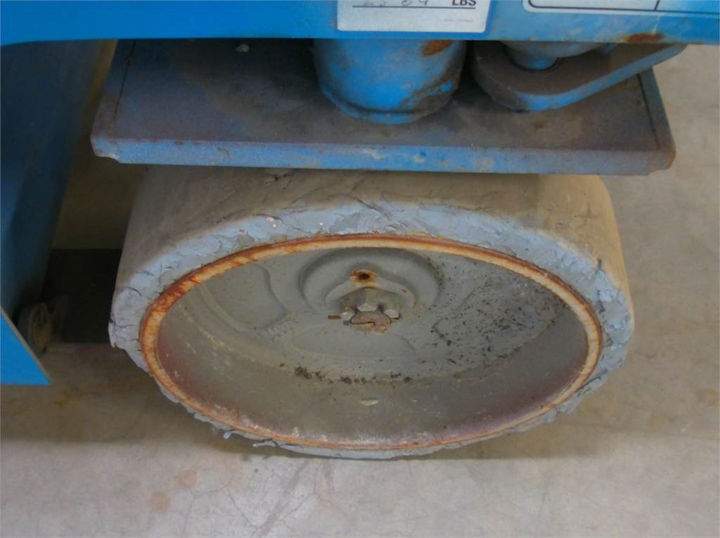 Ψαλιδωτό ανυψωτικό Genie GS2646: φωτογραφία 12