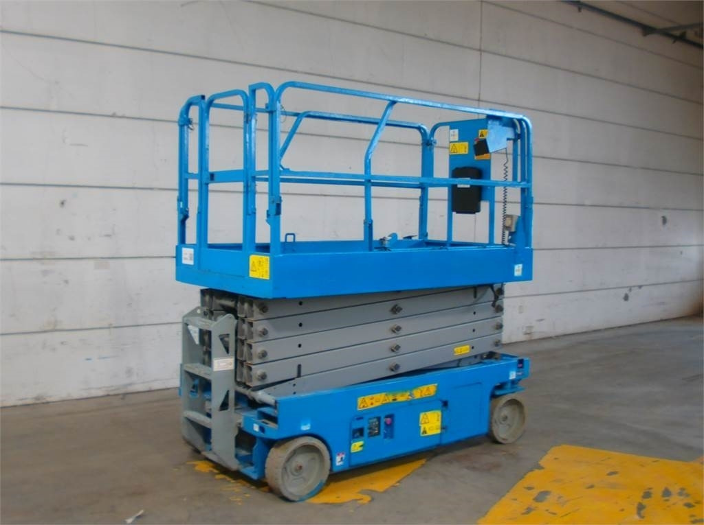 Genie GS3246 - Ψαλιδωτό ανυψωτικό: φωτογραφία 2 Genie GS3246 - Ψαλιδωτό ανυψωτικό: φωτογραφία 2