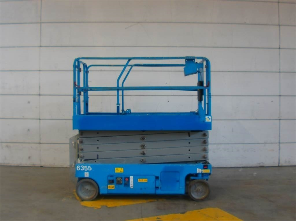 Genie GS3246 - Ψαλιδωτό ανυψωτικό: φωτογραφία 1 Genie GS3246 - Ψαλιδωτό ανυψωτικό: φωτογραφία 1