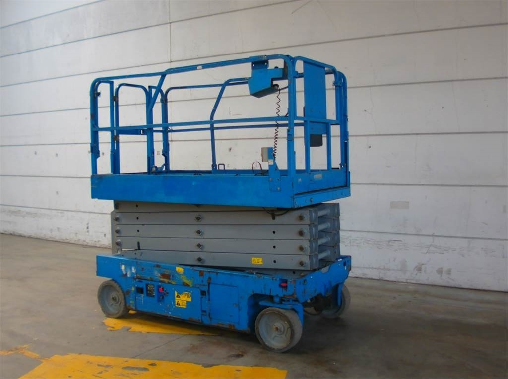 Genie GS3246 - Ψαλιδωτό ανυψωτικό: φωτογραφία 2 Genie GS3246 - Ψαλιδωτό ανυψωτικό: φωτογραφία 2