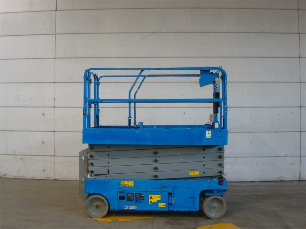 Genie GS3246 - Ψαλιδωτό ανυψωτικό: φωτογραφία 1 Genie GS3246 - Ψαλιδωτό ανυψωτικό: φωτογραφία 1