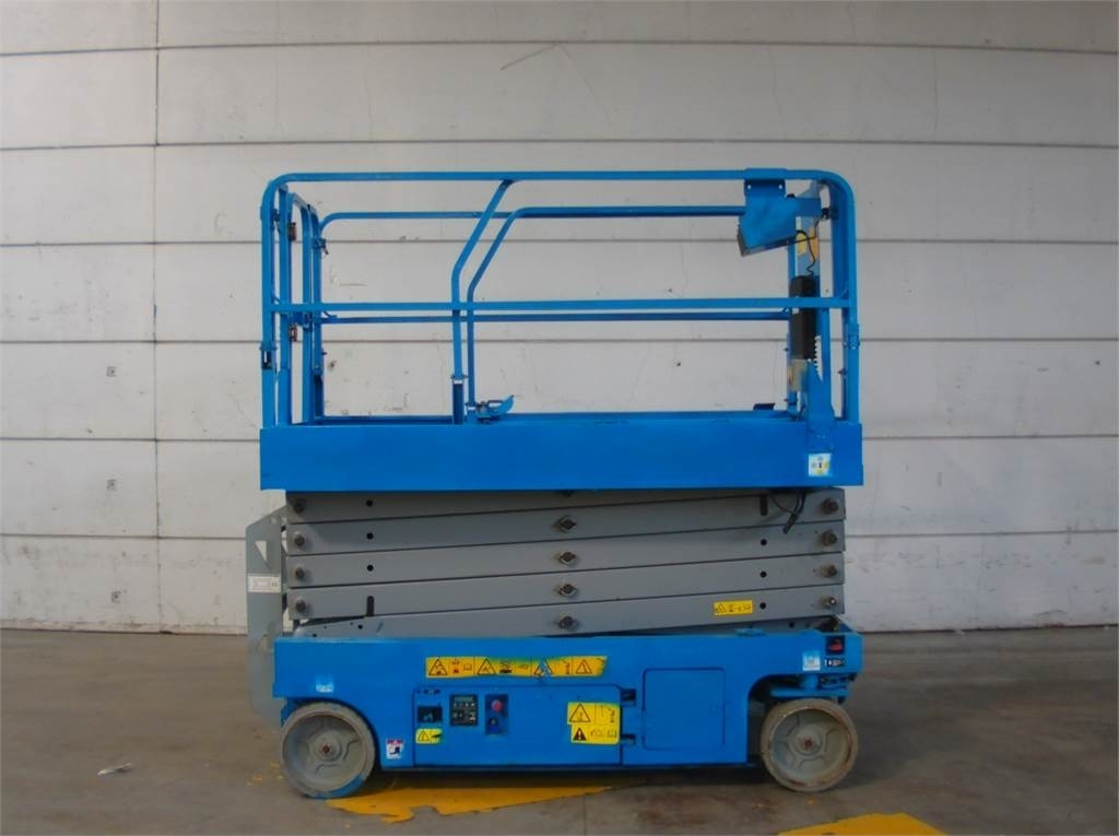 Genie GS3246 - Ψαλιδωτό ανυψωτικό: φωτογραφία 1 Genie GS3246 - Ψαλιδωτό ανυψωτικό: φωτογραφία 1