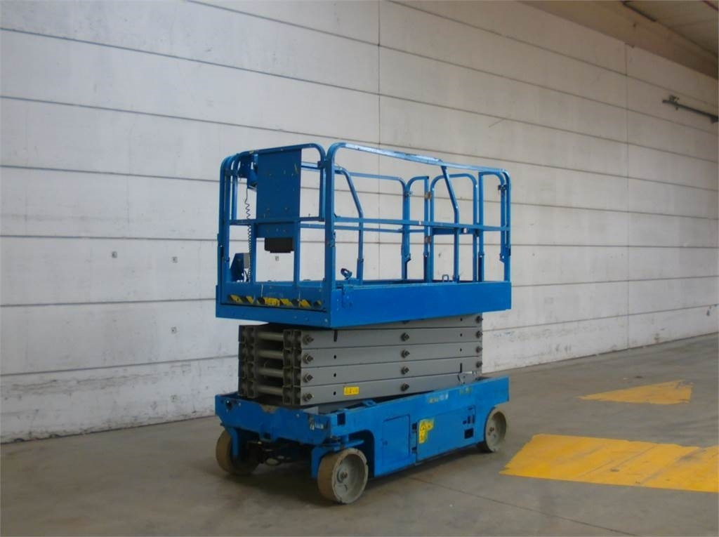 Genie GS3246 - Ψαλιδωτό ανυψωτικό: φωτογραφία 4 Genie GS3246 - Ψαλιδωτό ανυψωτικό: φωτογραφία 4