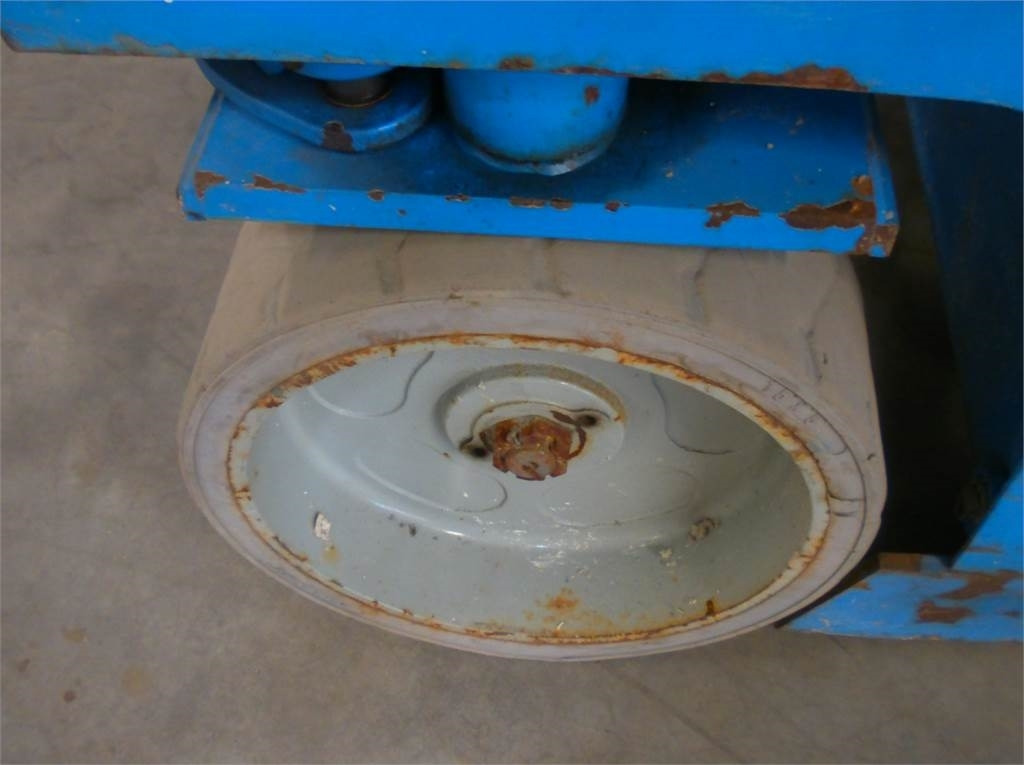 Ψαλιδωτό ανυψωτικό Genie GS4047: φωτογραφία 13