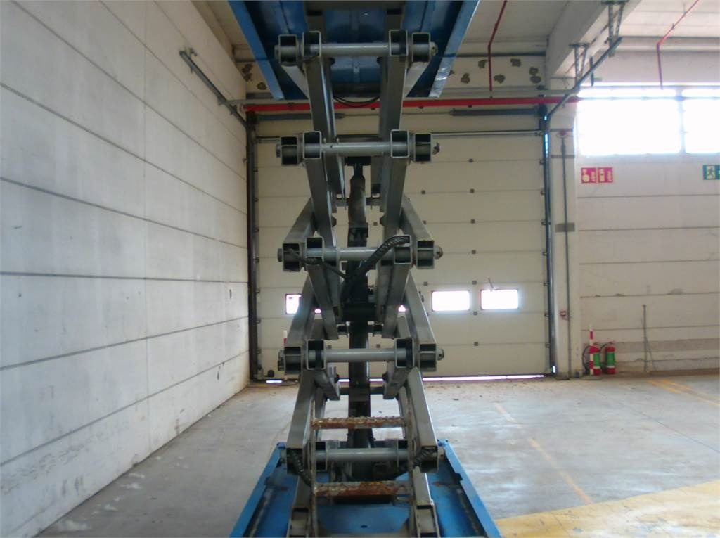 Ψαλιδωτό ανυψωτικό Genie GS4047: φωτογραφία 7