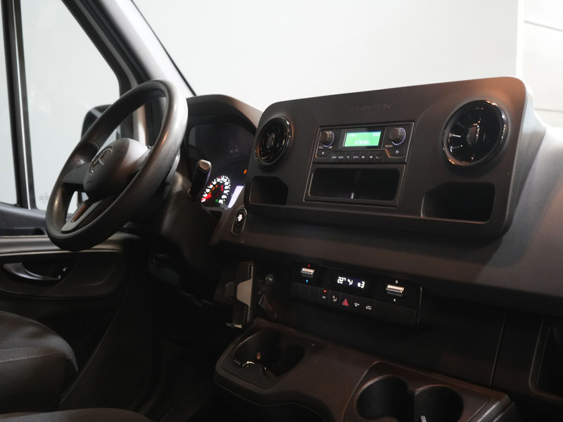 Mercedes-Benz Sprinter 316 2.2 CDI Aut. L2H2 EXPORT ONLY RWD LED/ Gev.Stoel/ Cruise/ Trekhaak - Βαν: φωτογραφία 3 Mercedes-Benz Sprinter 316 2.2 CDI Aut. L2H2 EXPORT ONLY RWD LED/ Gev.Stoel/ Cruise/ Trekhaak - Βαν: φωτογραφία 3